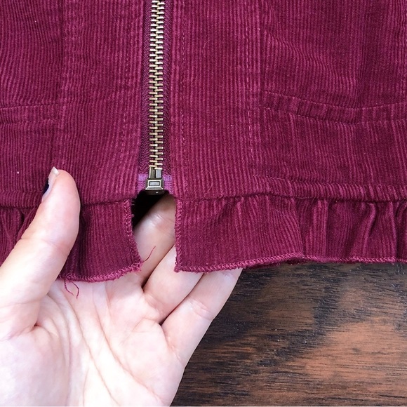 Sandro • burgundy corduroy jacket cropped 3/4 sleeve ruffle trim zip front - Picture 5 of 6